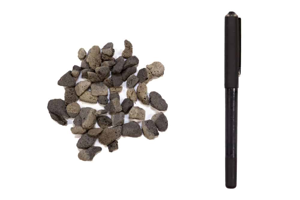Snake River Gravel Chips  - Showing scale of stones next to a pen